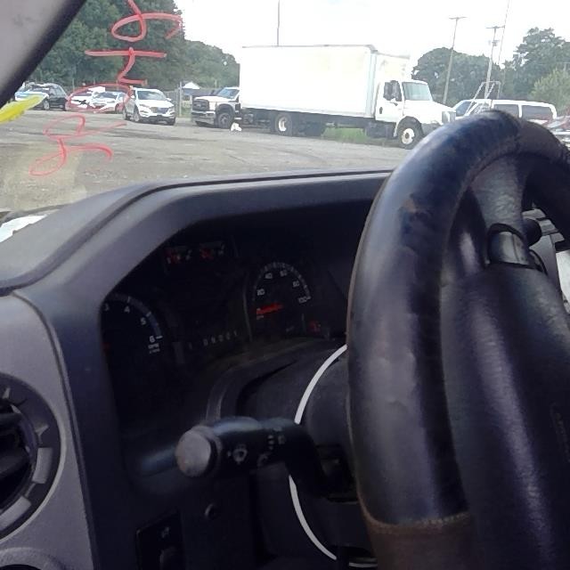 https://f005.backblazeb2.com/file/img-partshotlines-com/Inventory/MA528/Vehicle/73213_07.jpg