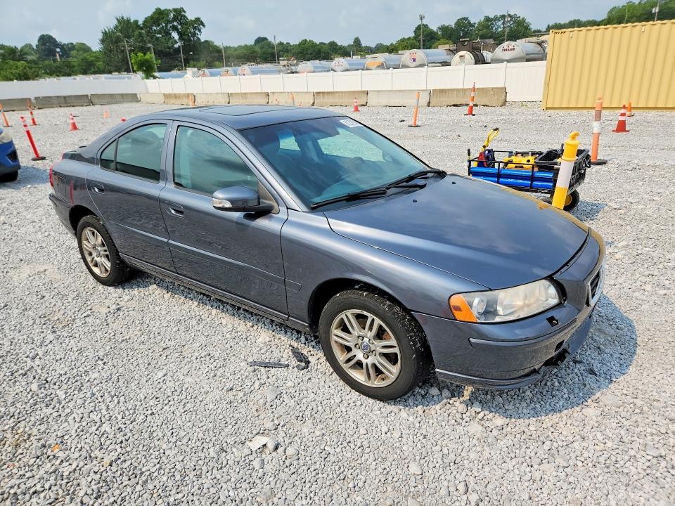https://f005.backblazeb2.com/file/img-partshotlines-com/Inventory/MA528/Vehicle/73474_04.jpg