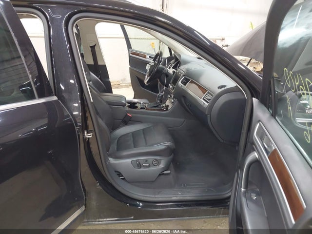 https://f005.backblazeb2.com/file/img-partshotlines-com/Inventory/MA528/Vehicle/73646_05.jpg