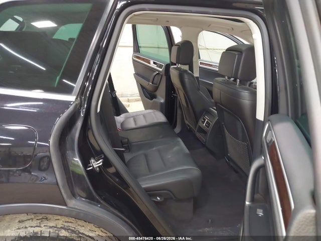 https://f005.backblazeb2.com/file/img-partshotlines-com/Inventory/MA528/Vehicle/73646_08.jpg