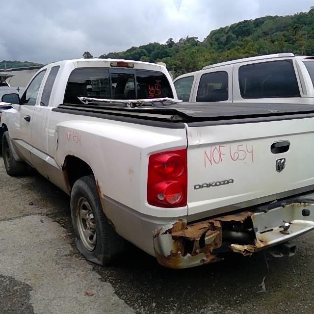 https://f005.backblazeb2.com/file/img-partshotlines-com/Inventory/MA528/Vehicle/73682_02.jpg