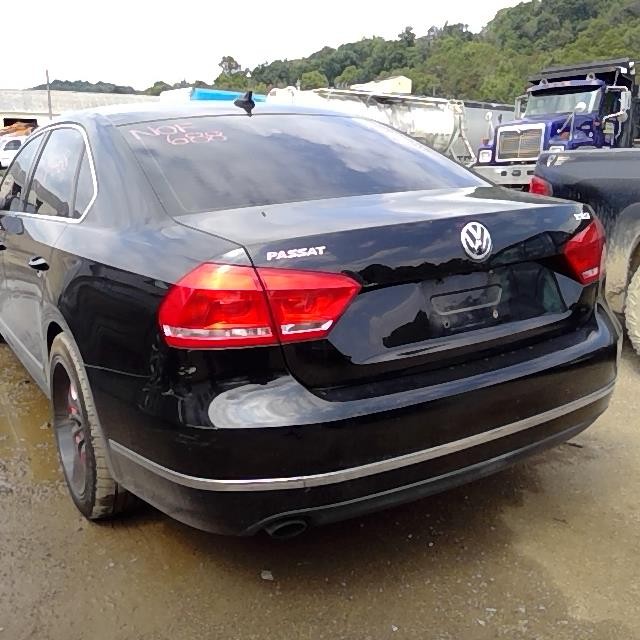 https://f005.backblazeb2.com/file/img-partshotlines-com/Inventory/MA528/Vehicle/73726_04.jpg