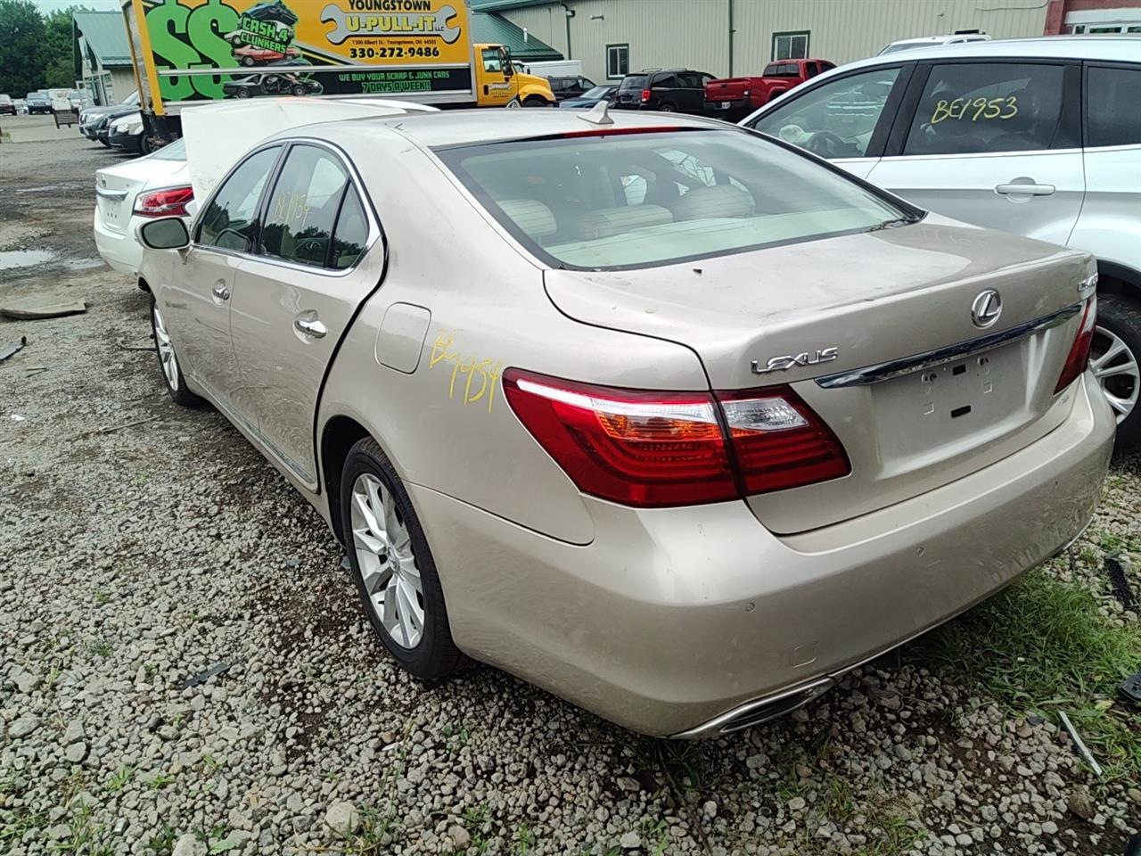 https://f005.backblazeb2.com/file/img-partshotlines-com/Inventory/MA528/Vehicle/73815_04.jpg