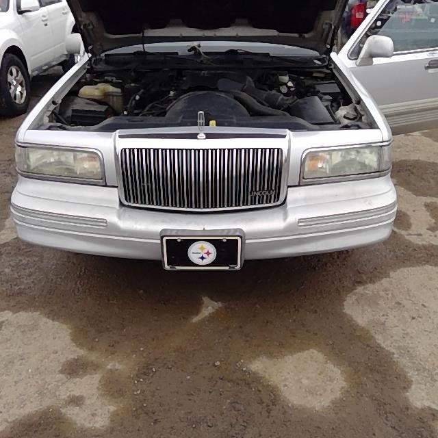 https://f005.backblazeb2.com/file/img-partshotlines-com/Inventory/MA528/Vehicle/73824_01.jpg