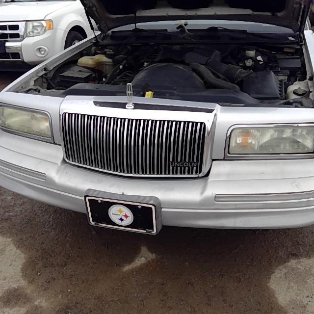 https://f005.backblazeb2.com/file/img-partshotlines-com/Inventory/MA528/Vehicle/73824_03.jpg