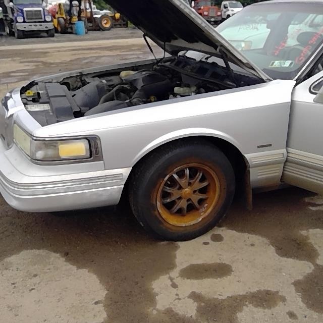 https://f005.backblazeb2.com/file/img-partshotlines-com/Inventory/MA528/Vehicle/73824_04.jpg