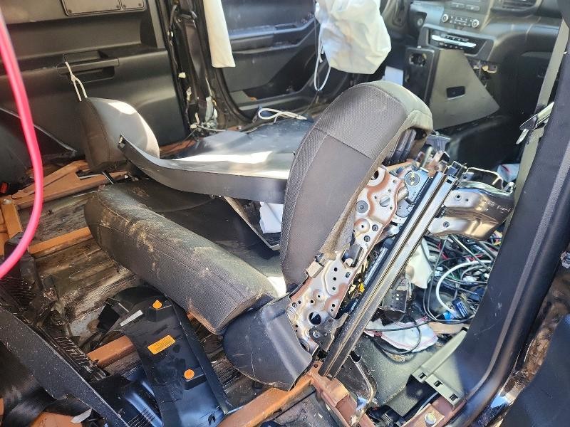Vehicle/74132_12.jpg
