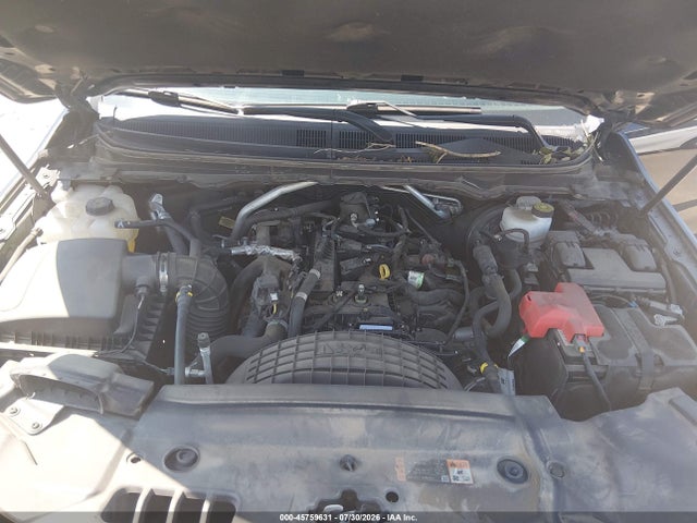 Vehicle/74468_10.jpg