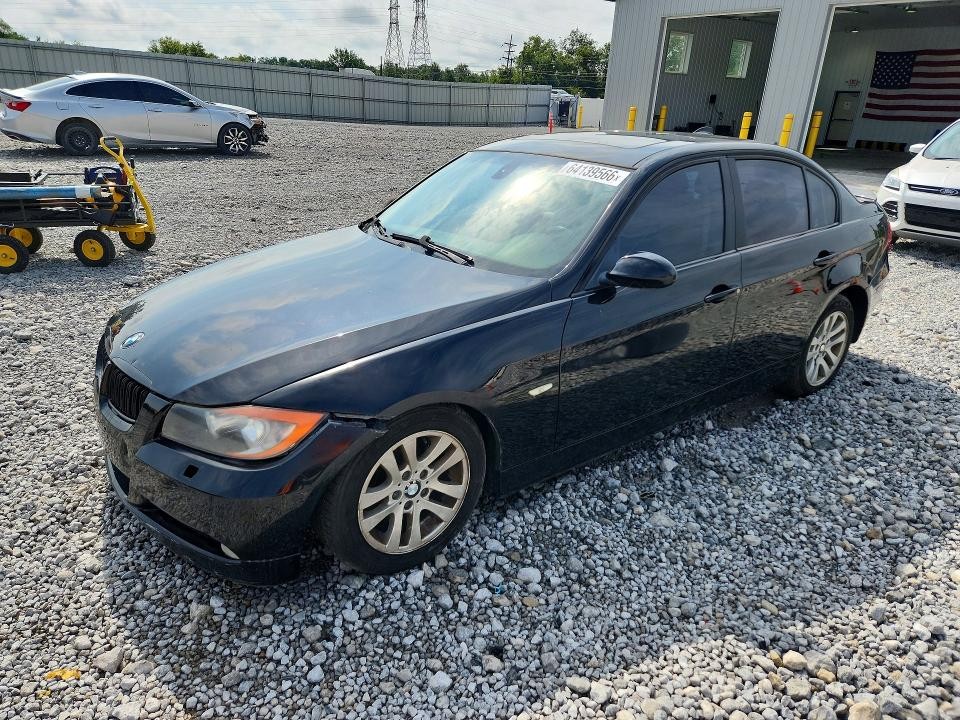https://f005.backblazeb2.com/file/img-partshotlines-com/Inventory/MA528/Vehicle/74546_01.jpg