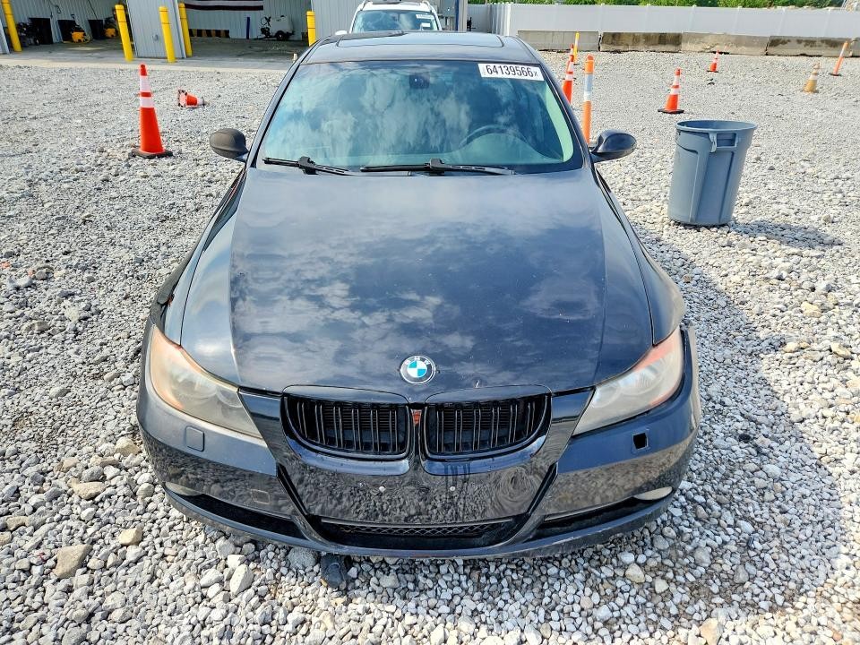 https://f005.backblazeb2.com/file/img-partshotlines-com/Inventory/MA528/Vehicle/74546_05.jpg