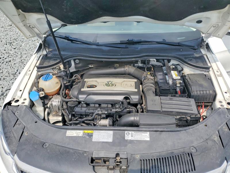 https://f005.backblazeb2.com/file/img-partshotlines-com/Inventory/MA528/Vehicle/74803_10.jpg