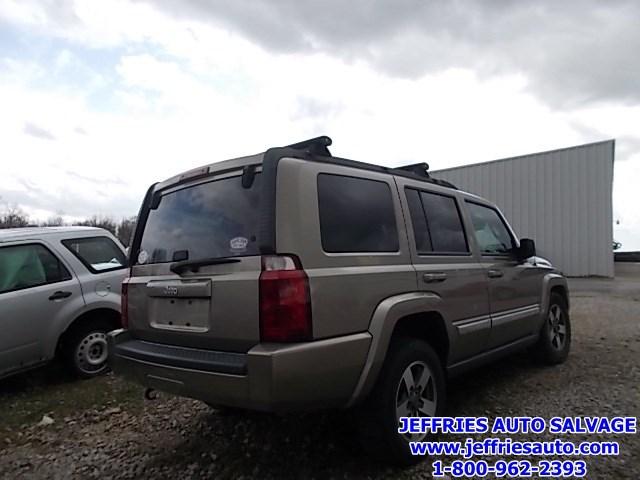 b/a/c/b/g/1f840973-9df4-4ed1-a845-d2d9e601ce16.jpg