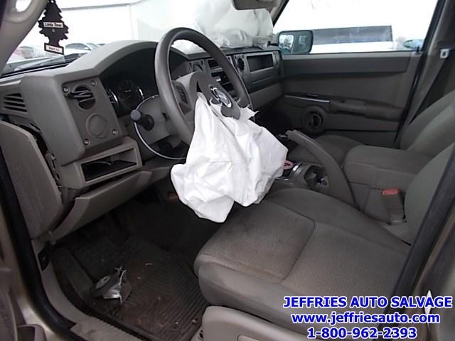 b/a/c/b/g/dfb1c2fd-da20-426d-80c0-854a893842ab.jpg