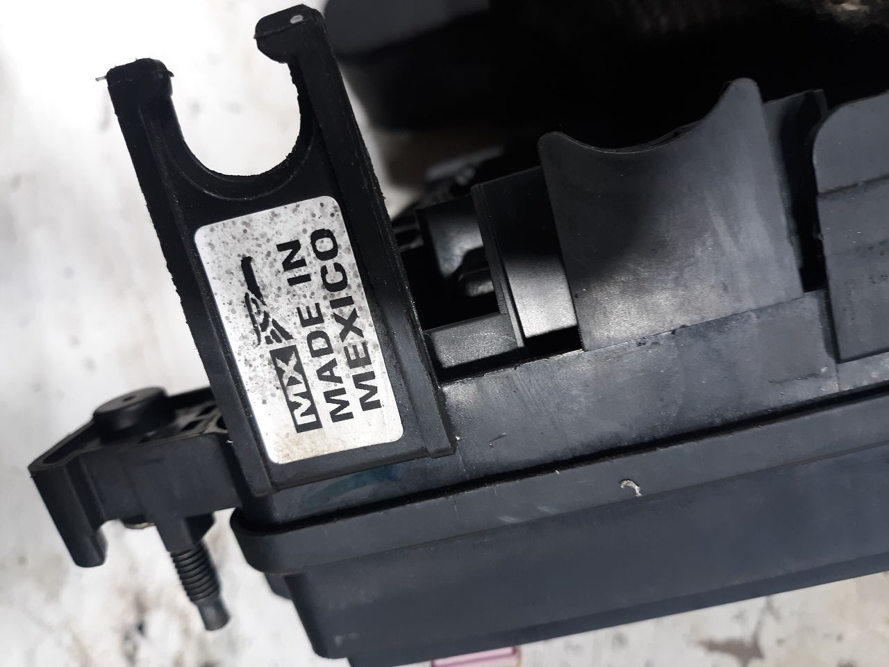 https://f005.backblazeb2.com/file/img-partshotlines-com/Inventory/MA61/Inventory/1935987_05.jpg