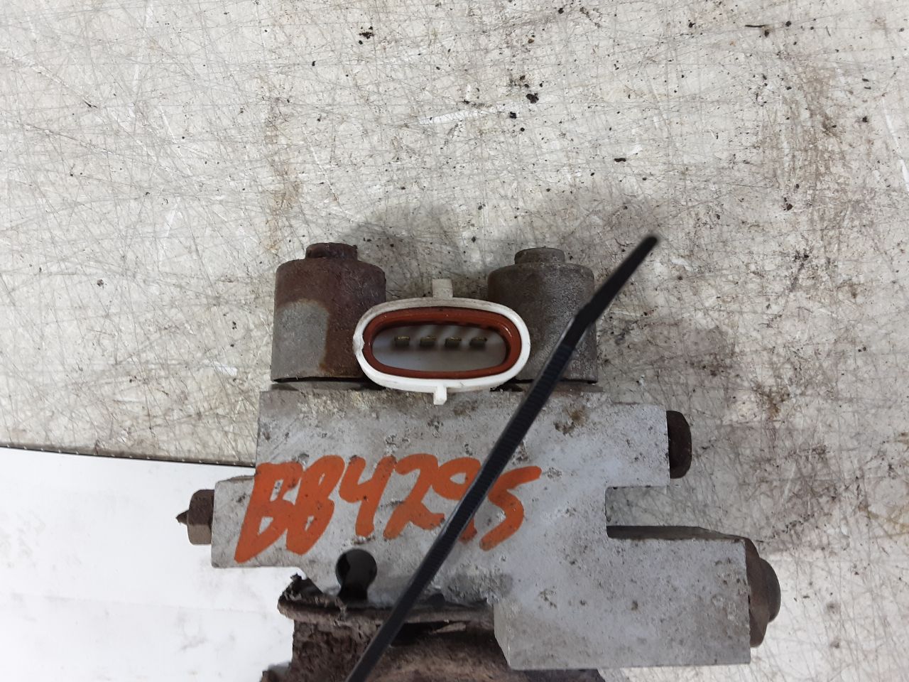https://f005.backblazeb2.com/file/img-partshotlines-com/Inventory/MA61/Inventory/2036552_04.jpg