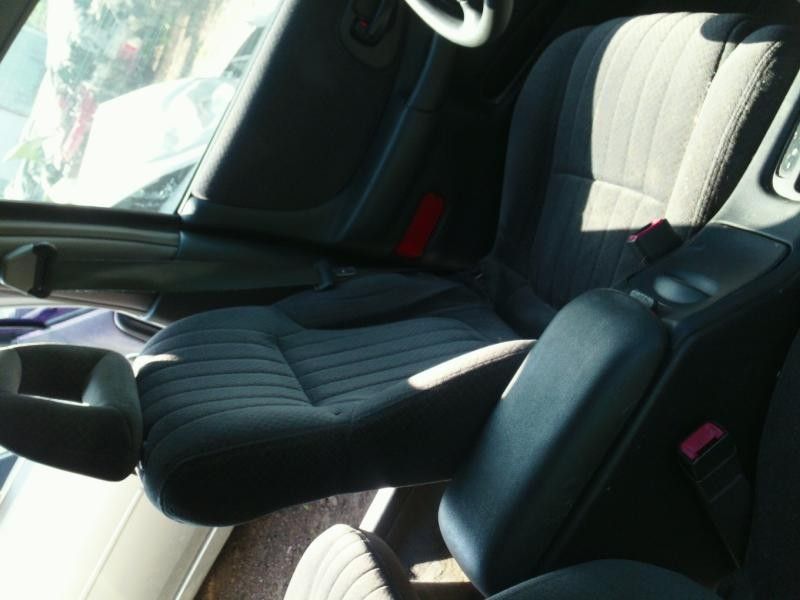 https://f005.backblazeb2.com/file/img-partshotlines-com/Inventory/MA61/Vehicle/37009_11.jpg