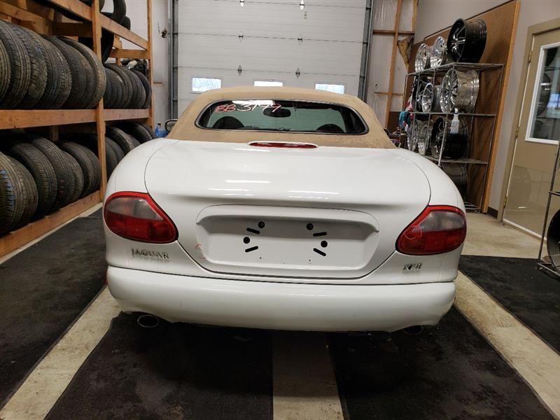 https://f005.backblazeb2.com/file/img-partshotlines-com/Inventory/MA61/Vehicle/48956_09.jpg