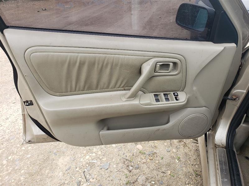 https://f005.backblazeb2.com/file/img-partshotlines-com/Inventory/MA61/Vehicle/53666_09.jpg