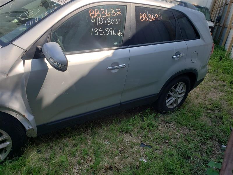 https://f005.backblazeb2.com/file/img-partshotlines-com/Inventory/MA61/Vehicle/54480_07.jpg