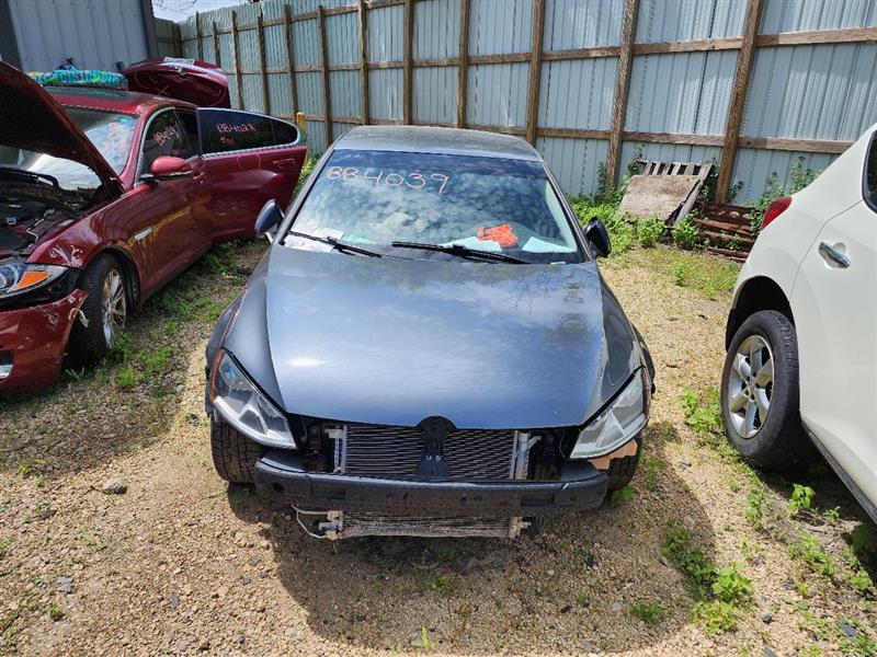 https://f005.backblazeb2.com/file/img-partshotlines-com/Inventory/MA61/Vehicle/58904_03.jpg