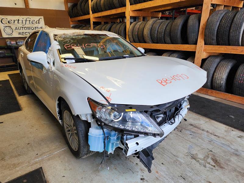 https://f005.backblazeb2.com/file/img-partshotlines-com/Inventory/MA61/Vehicle/59608_03.jpg