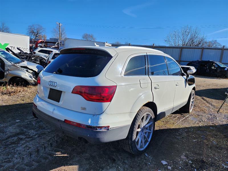 https://f005.backblazeb2.com/file/img-partshotlines-com/Inventory/MA61/Vehicle/61223_10.jpg
