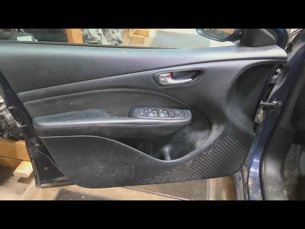 https://f005.backblazeb2.com/file/img-partshotlines-com/Inventory/MA61/Vehicle/65475_09.jpg