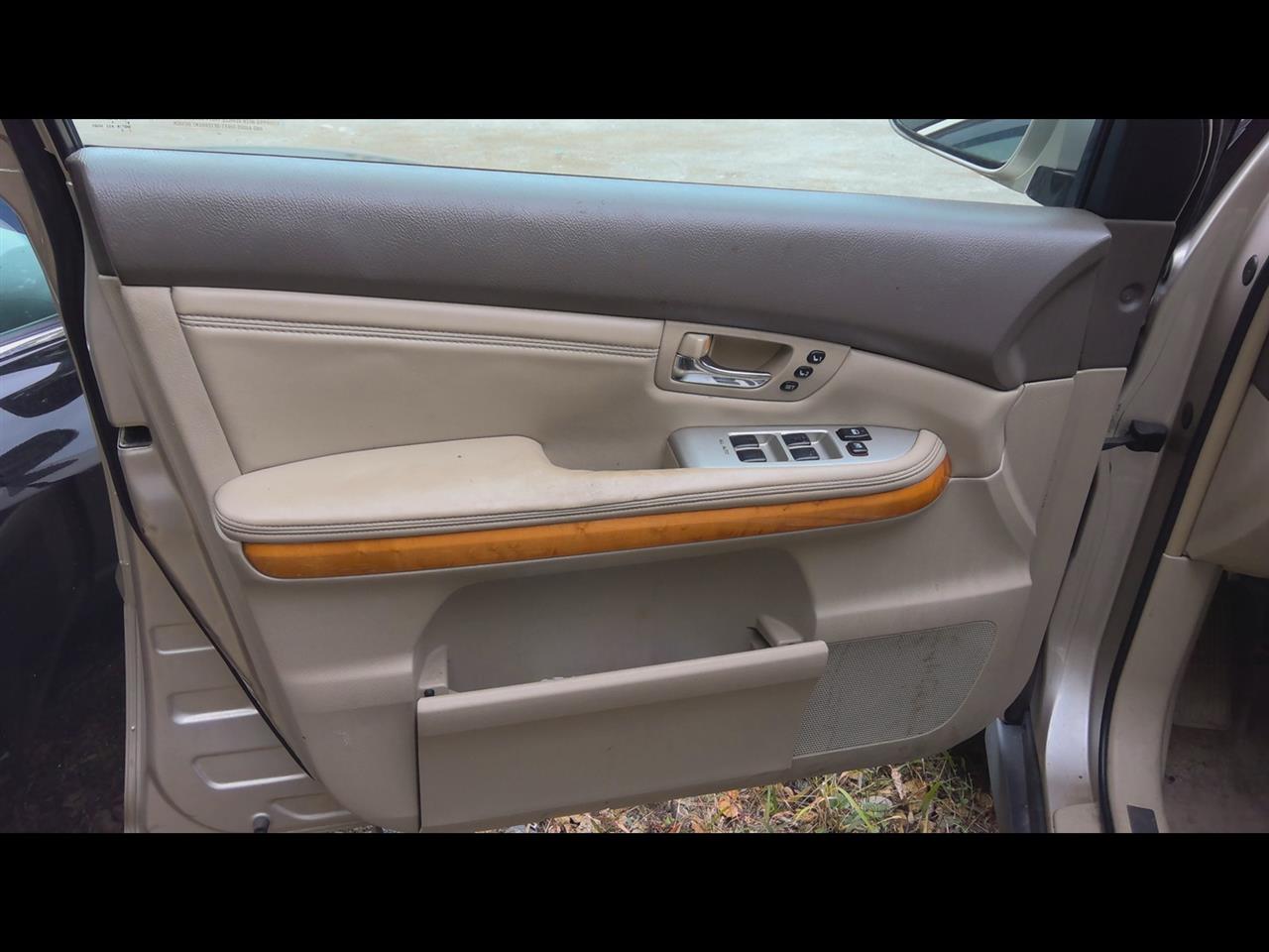 https://f005.backblazeb2.com/file/img-partshotlines-com/Inventory/MA61/Vehicle/66173_09.jpg