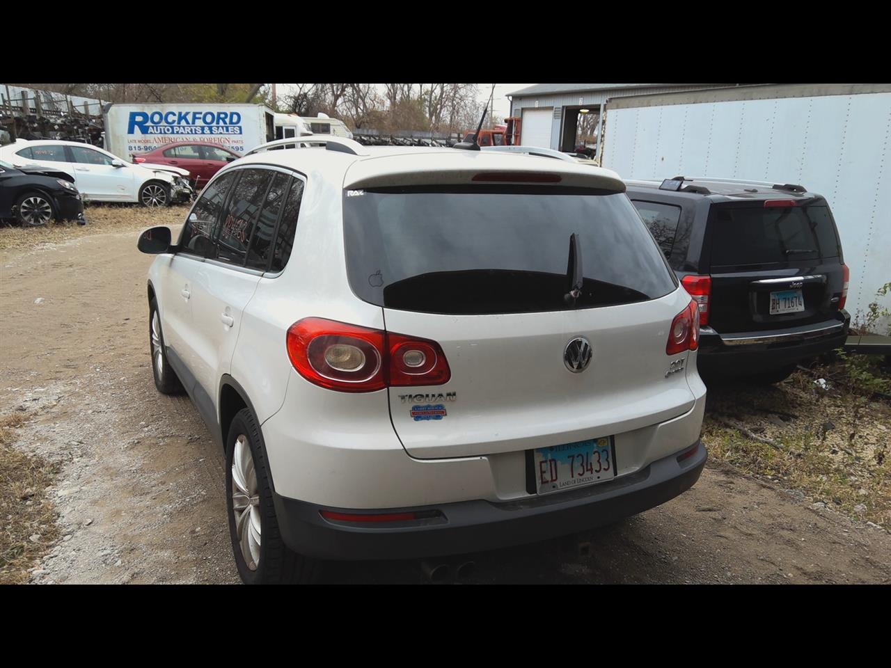 https://f005.backblazeb2.com/file/img-partshotlines-com/Inventory/MA61/Vehicle/66393_08.jpg