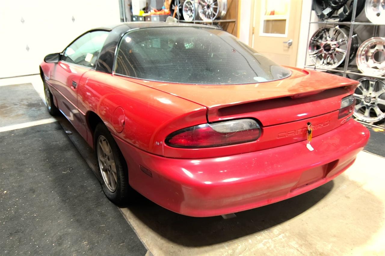 https://f005.backblazeb2.com/file/img-partshotlines-com/Inventory/MA61/Vehicle/66757_03.jpg
