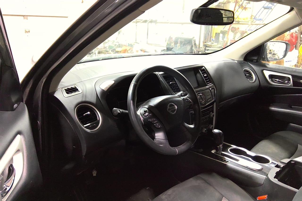 Vehicle/66957_10.jpg