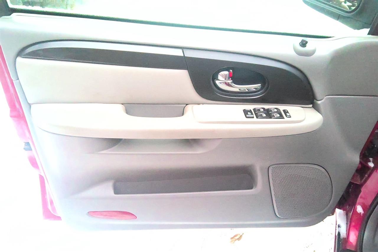 https://f005.backblazeb2.com/file/img-partshotlines-com/Inventory/MA61/Vehicle/67012_10.jpg