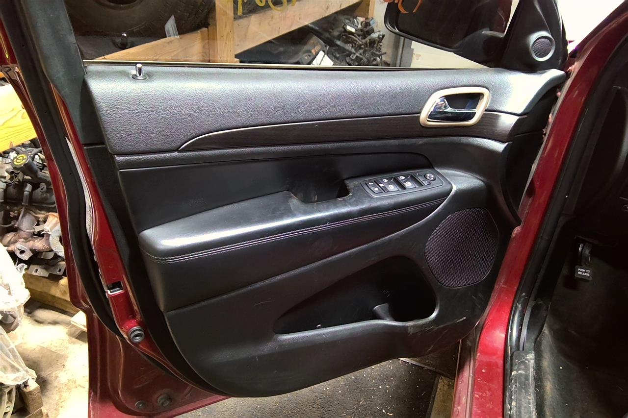 https://f005.backblazeb2.com/file/img-partshotlines-com/Inventory/MA61/Vehicle/67428_10.jpg