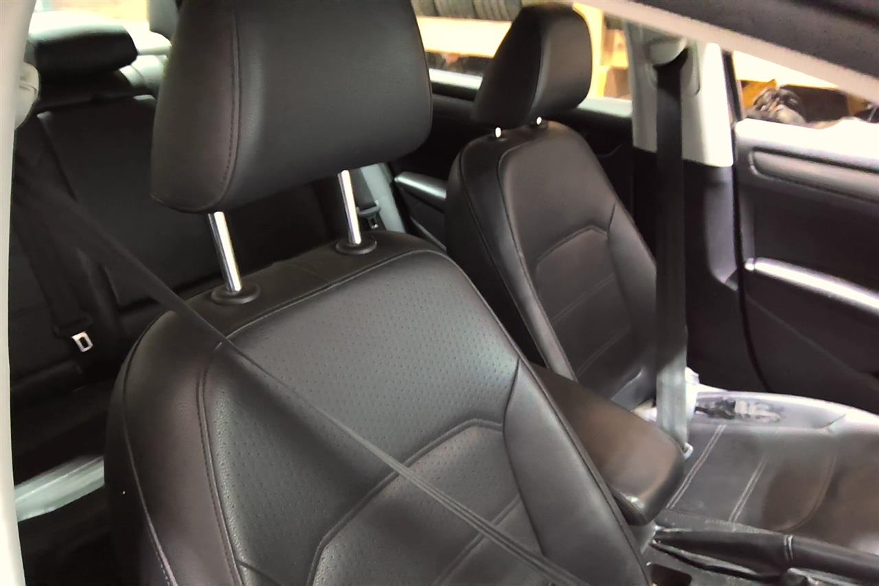 https://f005.backblazeb2.com/file/img-partshotlines-com/Inventory/MA61/Vehicle/67968_09.jpg