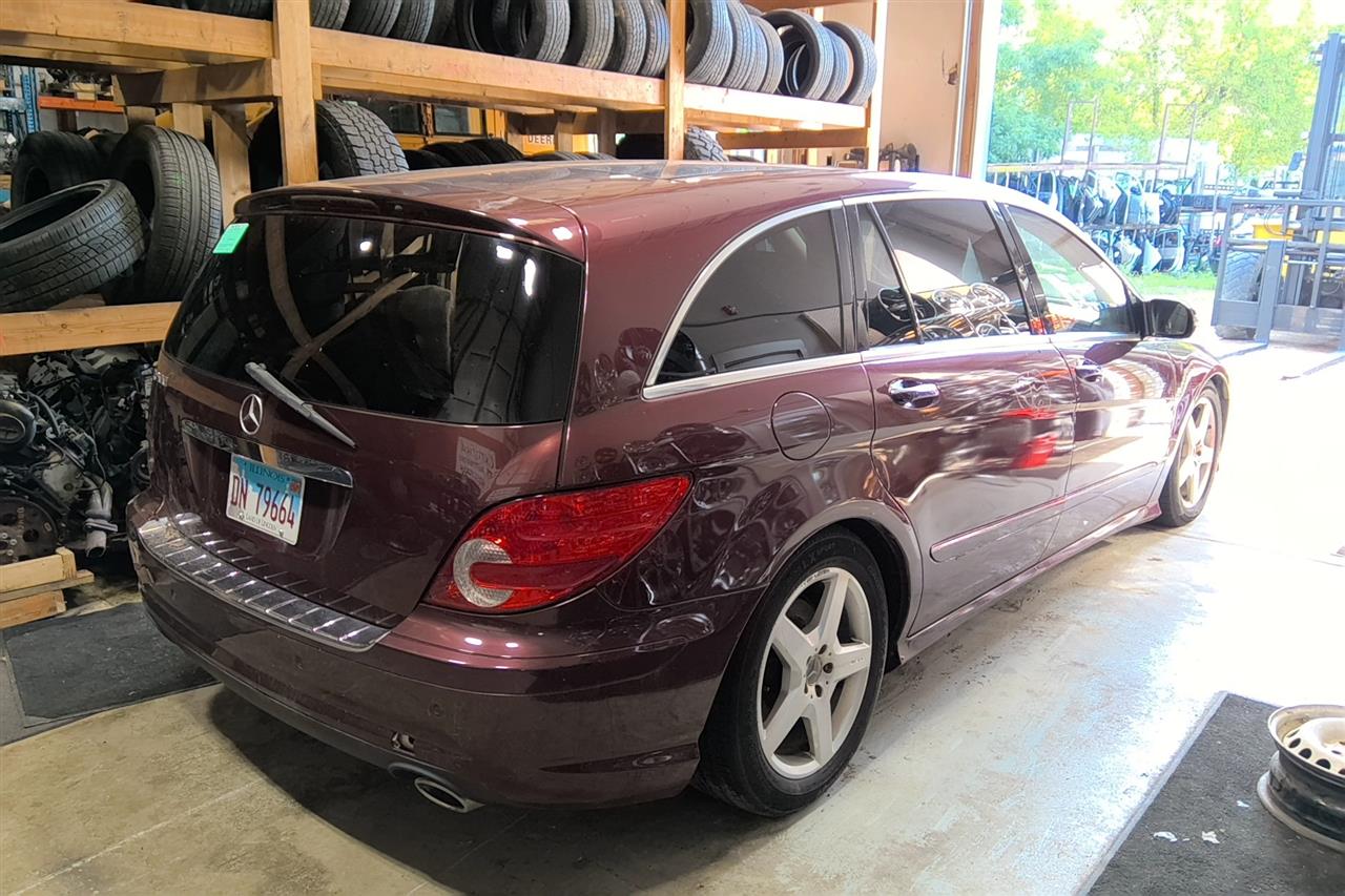 https://f005.backblazeb2.com/file/img-partshotlines-com/Inventory/MA61/Vehicle/68437_07.jpg