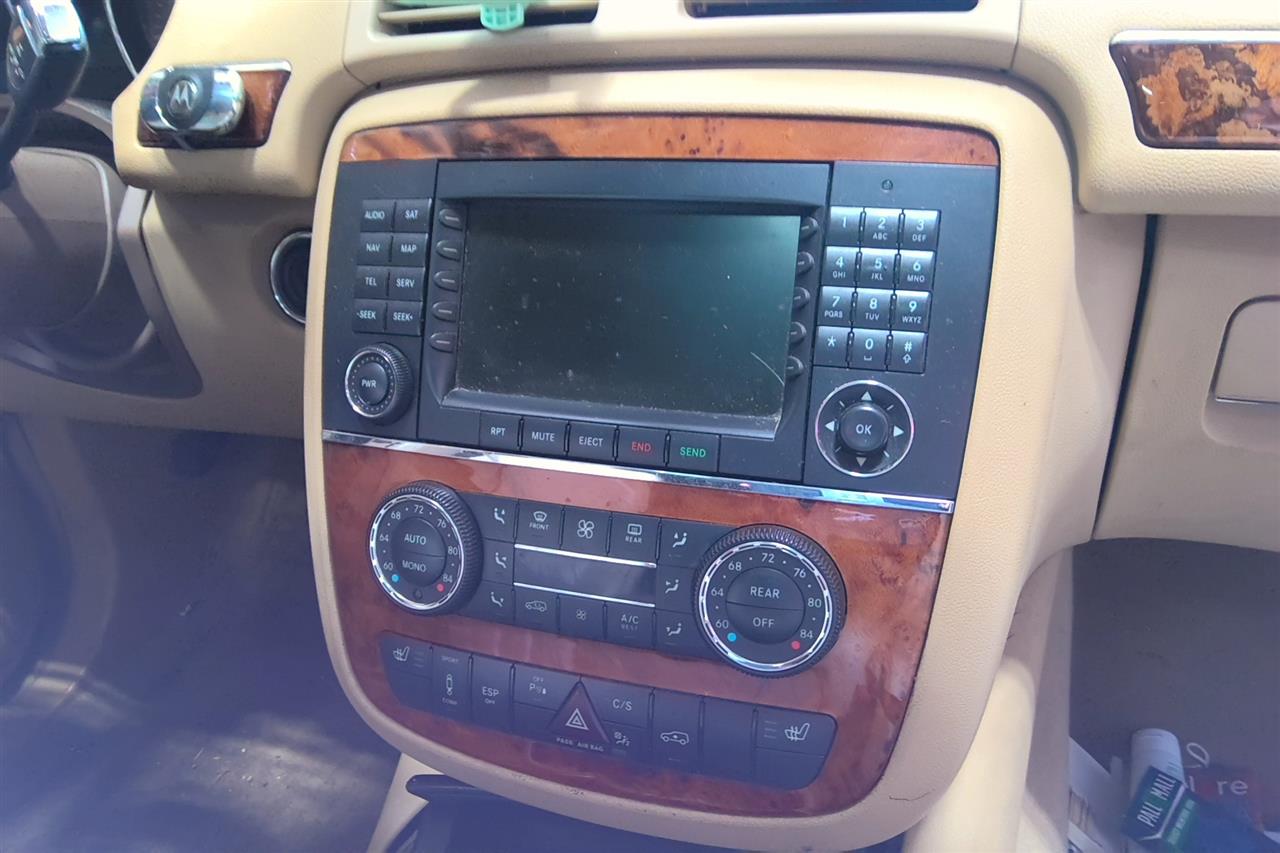 https://f005.backblazeb2.com/file/img-partshotlines-com/Inventory/MA61/Vehicle/68437_12.jpg