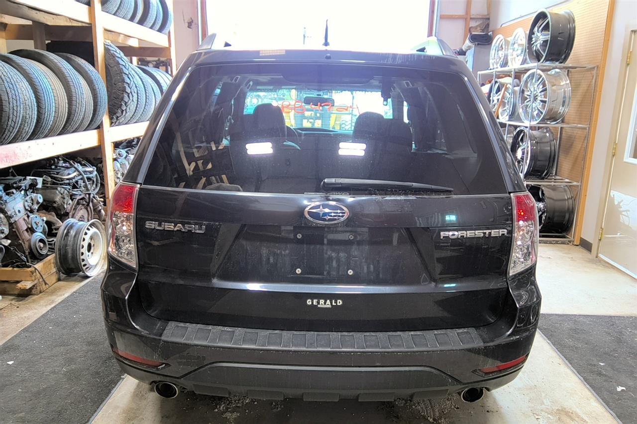 https://f005.backblazeb2.com/file/img-partshotlines-com/Inventory/MA61/Vehicle/68603_04.jpg