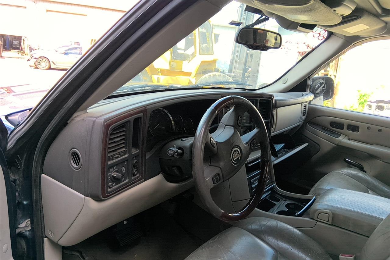 https://f005.backblazeb2.com/file/img-partshotlines-com/Inventory/MA61/Vehicle/68657_11.jpg