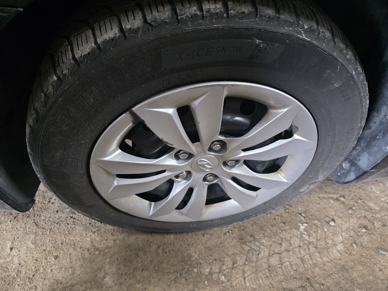 https://f005.backblazeb2.com/file/img-partshotlines-com/Inventory/MA634/Vehicle/5424_08.jpg
