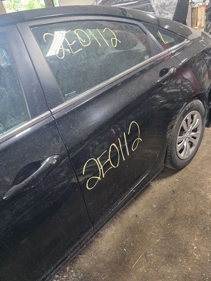https://f005.backblazeb2.com/file/img-partshotlines-com/Inventory/MA634/Vehicle/5424_12.jpg