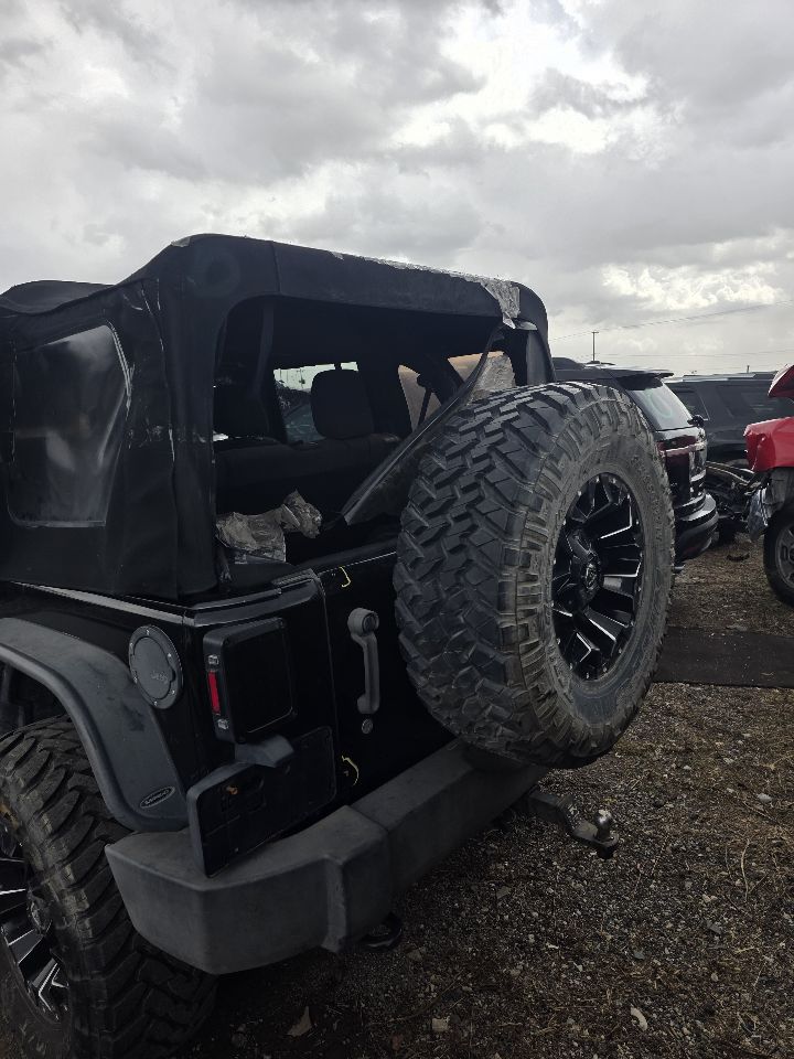 https://f005.backblazeb2.com/file/img-partshotlines-com/Inventory/MA634/Vehicle/5712_07.jpg