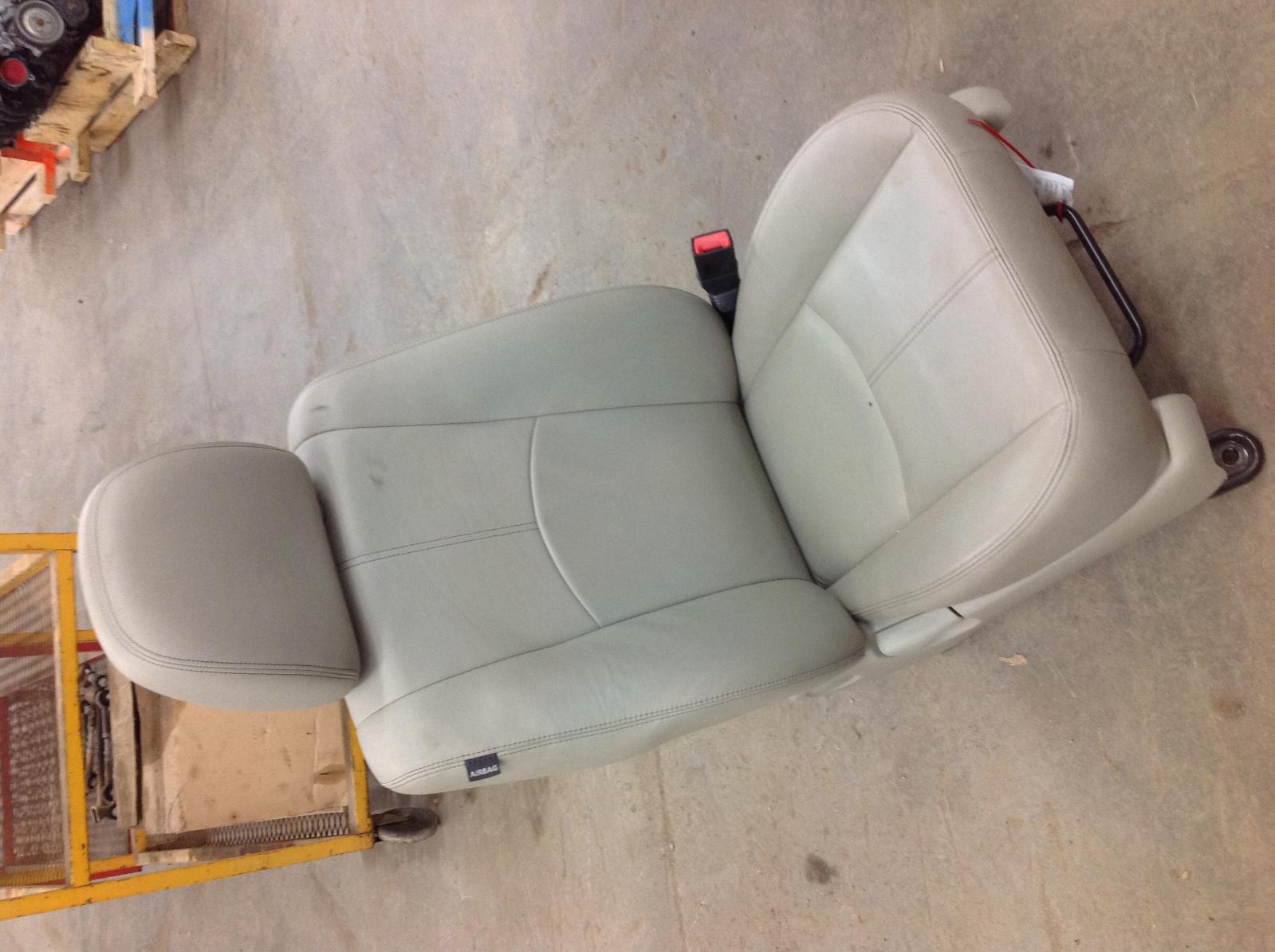 b/a/a/a/e/h/f/d/g/c/a66added-137c-42b6-aa63-a06d56cabffc.jpg