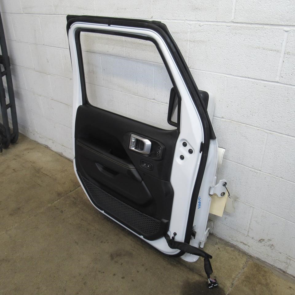 https://f005.backblazeb2.com/file/img-partshotlines-com/Inventory/MA650/Inventory/2297040_08.jpg