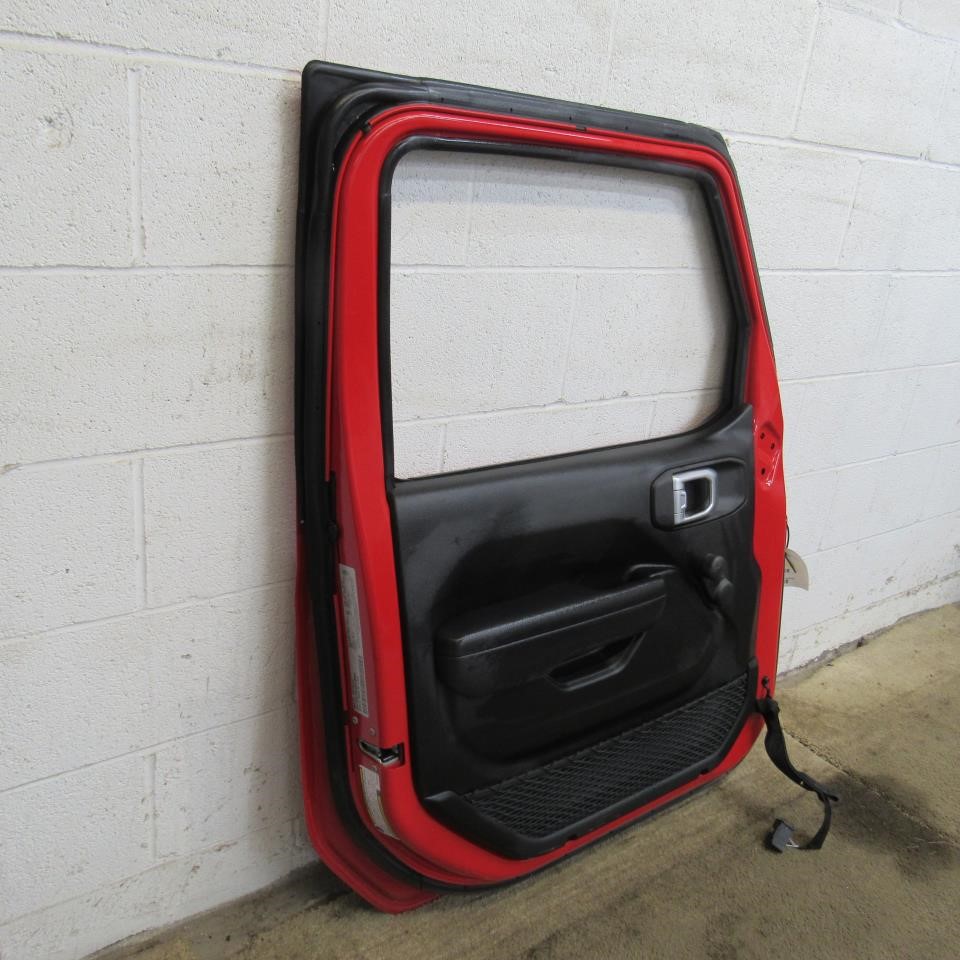 https://f005.backblazeb2.com/file/img-partshotlines-com/Inventory/MA650/Inventory/2361908_07.jpg