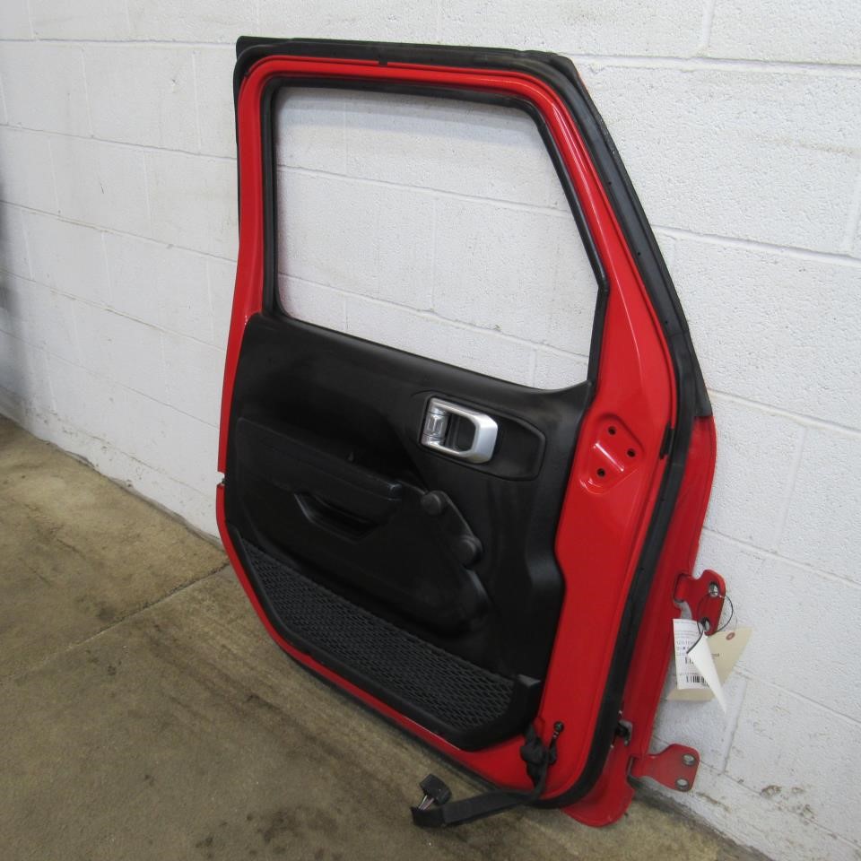 https://f005.backblazeb2.com/file/img-partshotlines-com/Inventory/MA650/Inventory/2361908_08.jpg
