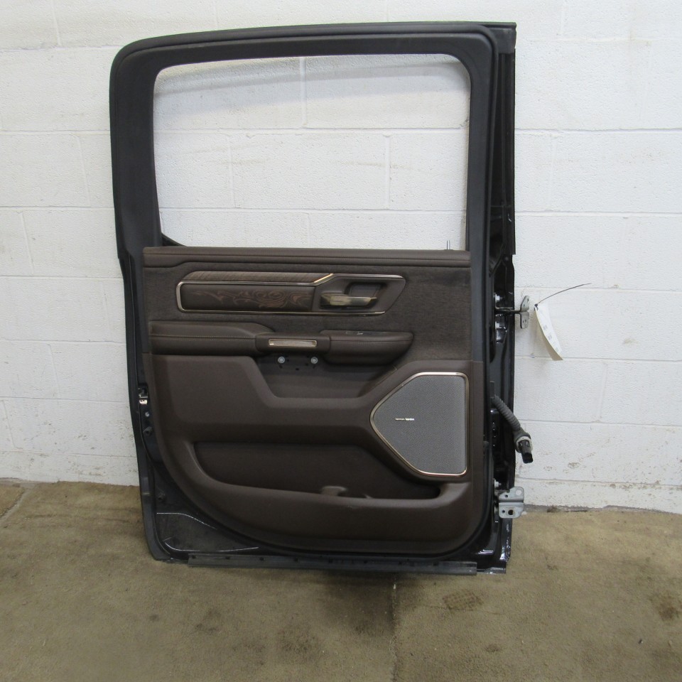 https://f005.backblazeb2.com/file/img-partshotlines-com/Inventory/MA650/Inventory/2484134_10.jpg