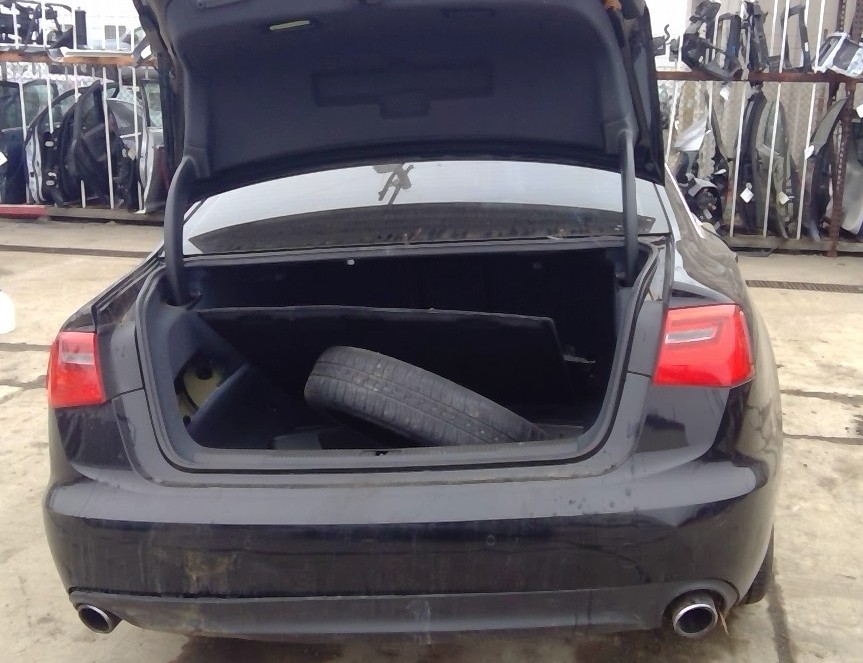 https://f005.backblazeb2.com/file/img-partshotlines-com/Inventory/MA650/Vehicle/92864_04.jpg