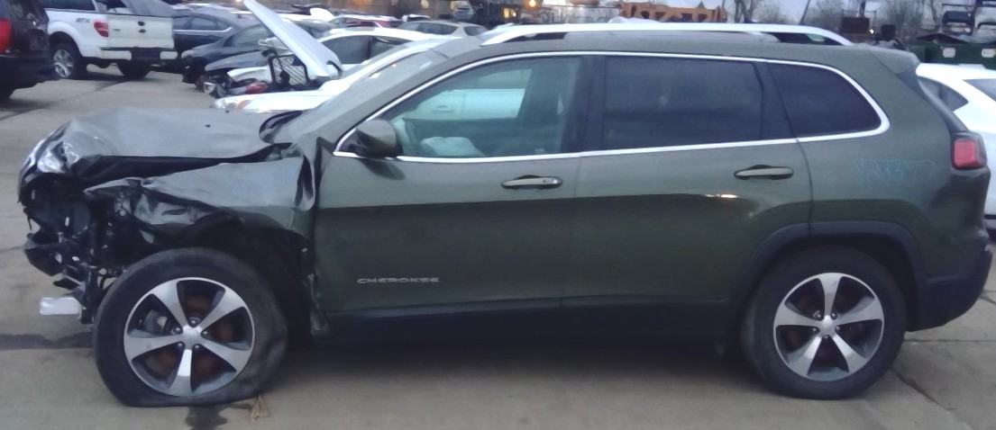 https://f005.backblazeb2.com/file/img-partshotlines-com/Inventory/MA650/Vehicle/93371_03.jpg