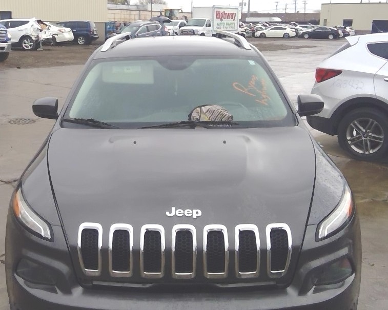 https://f005.backblazeb2.com/file/img-partshotlines-com/Inventory/MA650/Vehicle/93525_02.jpg