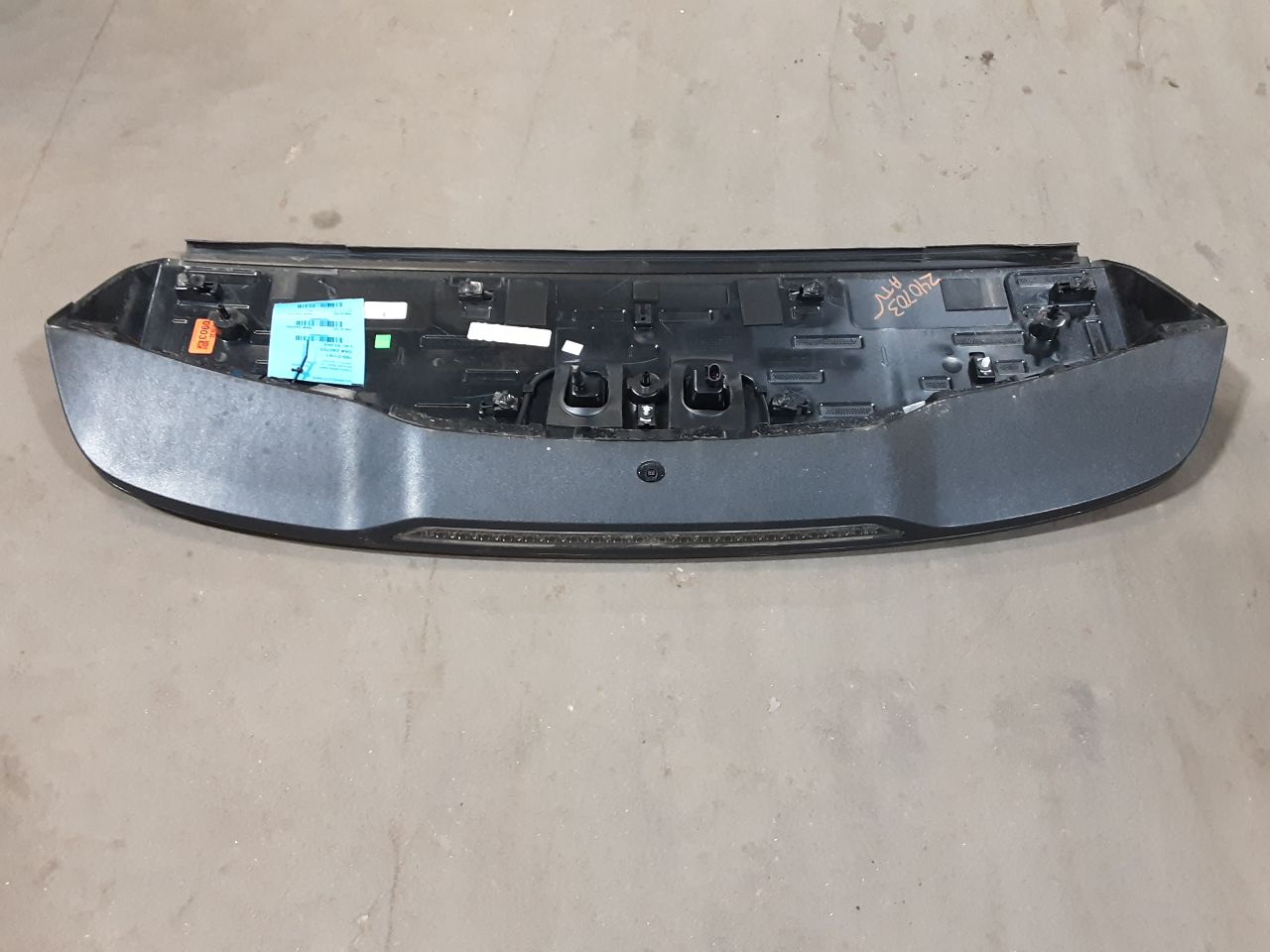 Inventory/2696803_04.jpg